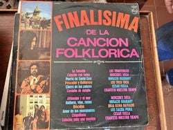 DISCO: FINALISIMA DE LA CANCION FOLKLORICA