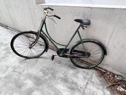 BICICLETA DE DAMA ANTIGUA