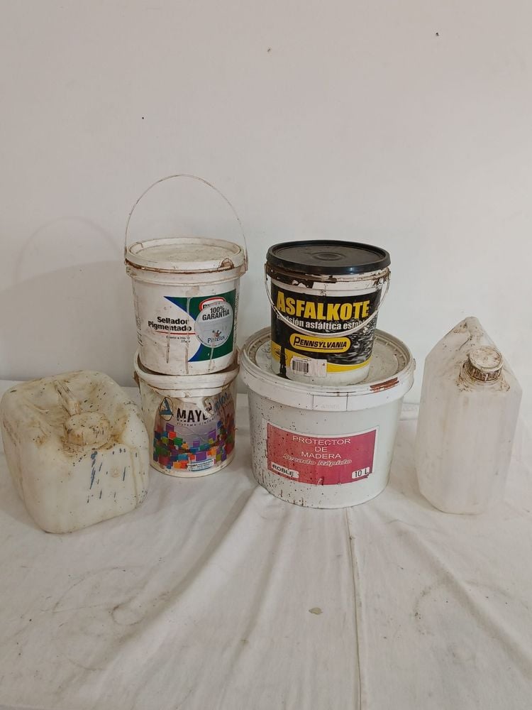 Lote de Pintura y Sellador para Madera