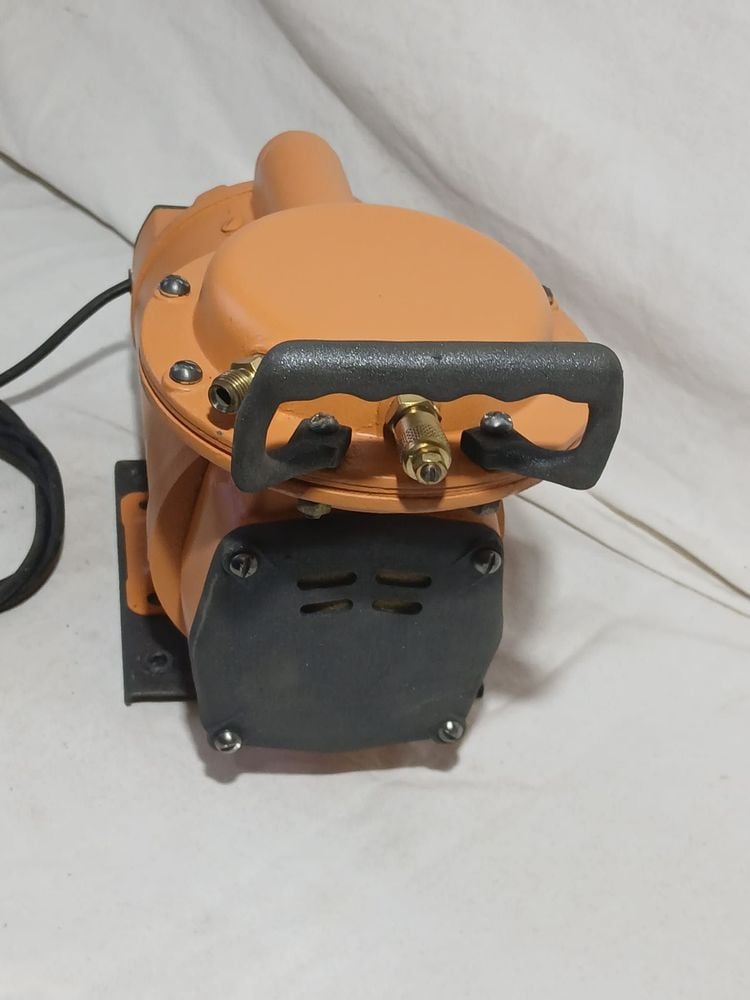 Compresor de Aire Directo Naranja Poco Uso