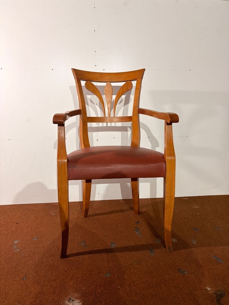 Par de Sillas de Comedor con Apoyabrazos en Madera Maciza y Asiento Tapizado