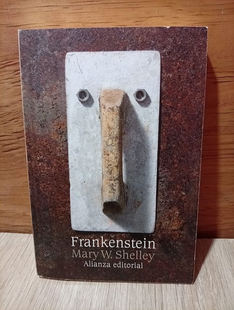Libro "Frankenstein" de Mary W. Shelley - Obra Completa
