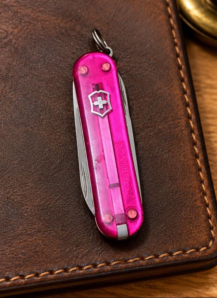 Navaja Suiza Victorinox Multifunción Rosa Translúcida