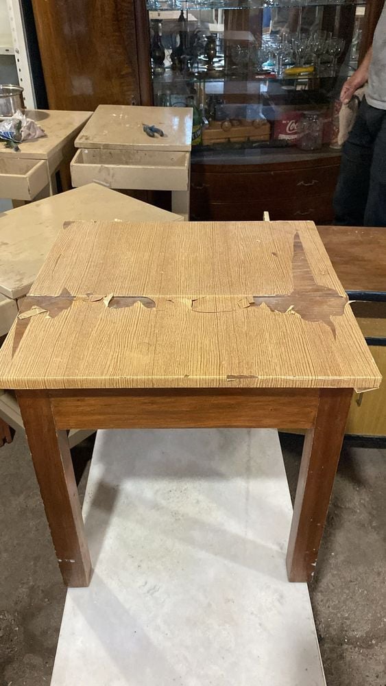 Mesa Ratona Auxiliar de Cedro