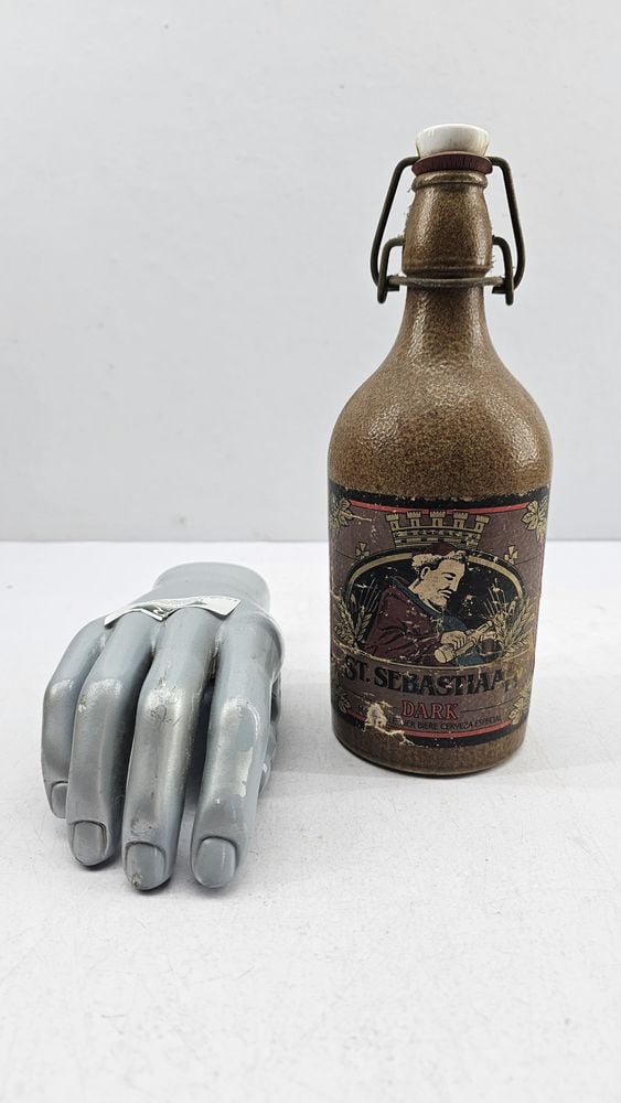 Botella de Gres "St Sebastian Dark" con Tapa de Porcelana