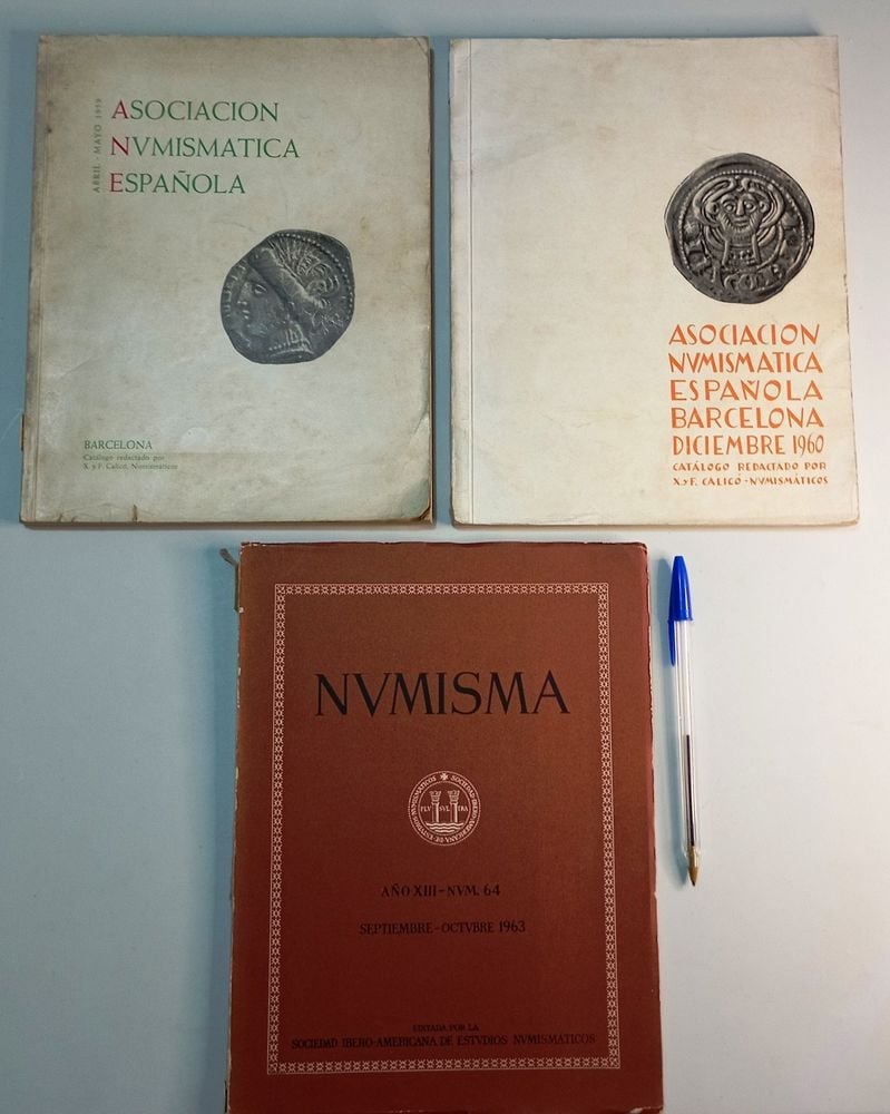 Lote de 3 publicaciones numismáticas: 2 catálogos de subastas y revista Numisma