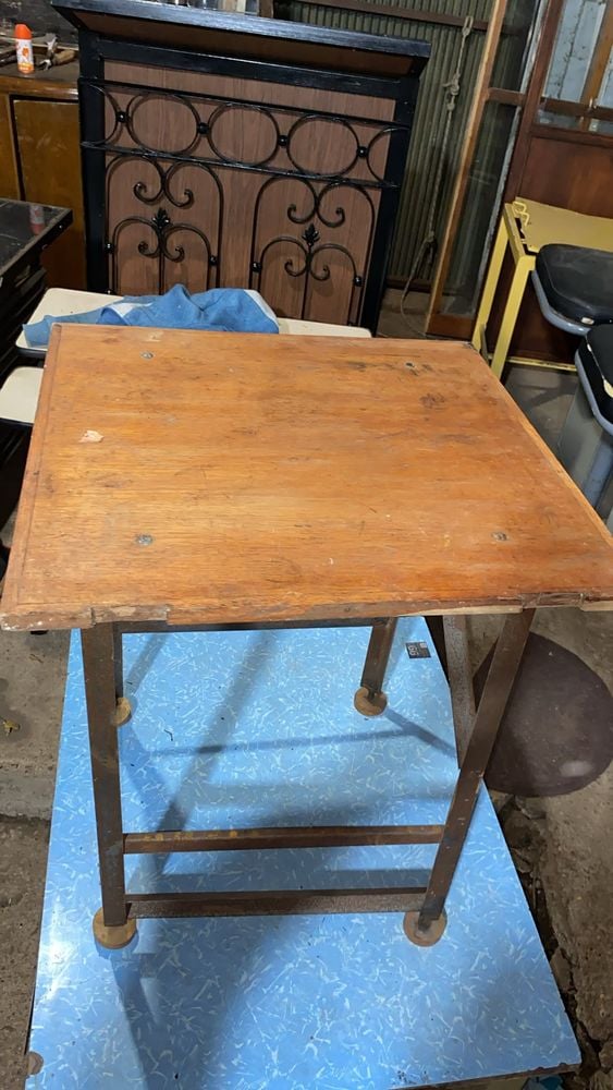 Mesa Auxiliar Hierro y Madera